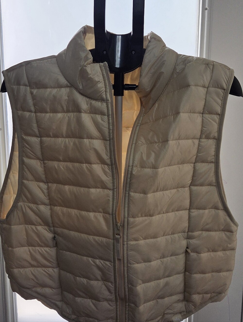 JoyLab Lightweight Quilted Puffer Vest In Beige Womens Size L Large